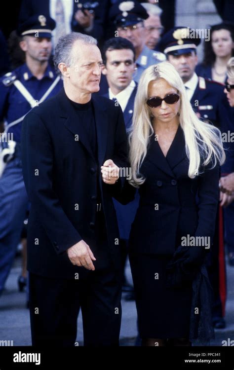 santo e francesca versace|gianni versace funeral.